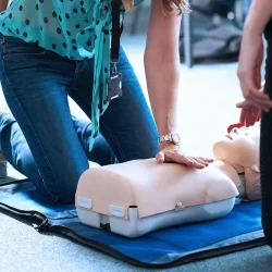 How to Choose the Right First Aid Course for Your Business