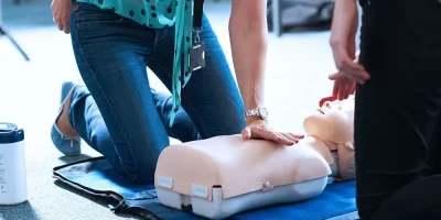 How to Choose the Right First Aid Course for Your Business